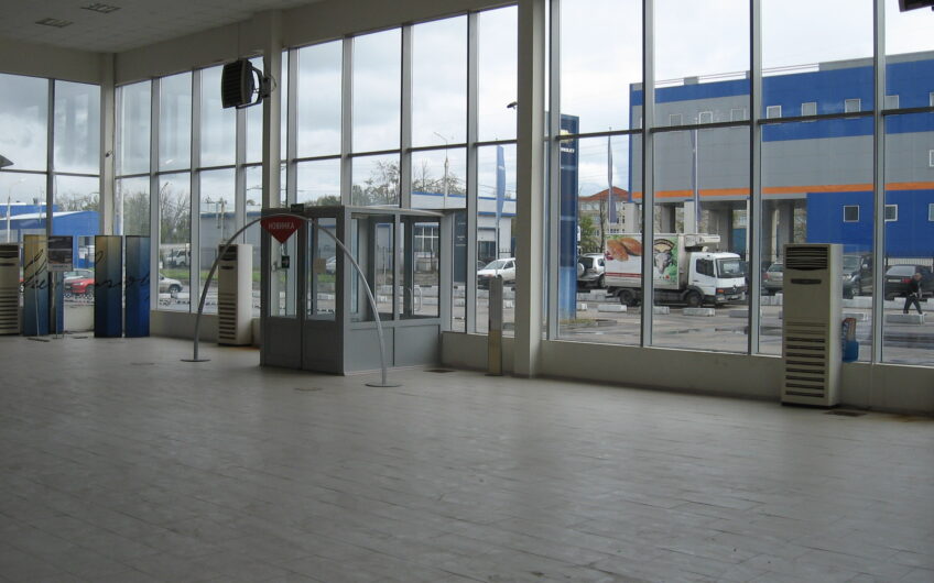 Автотехцентр/Супермаркет — 2254 м2 на 1-ой линии в 9км от МКАД по Симферопольскому ш.