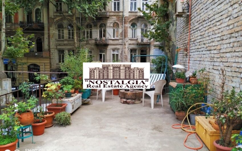 Продажа квартиры-студии на ул. Леонидзе — одной из самых известных улиц туристического центра Тбилиси